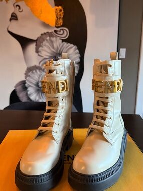 Fendi Cream Leather Lace-Up Combat Boots with Gold Logo size 7 US 37 EU